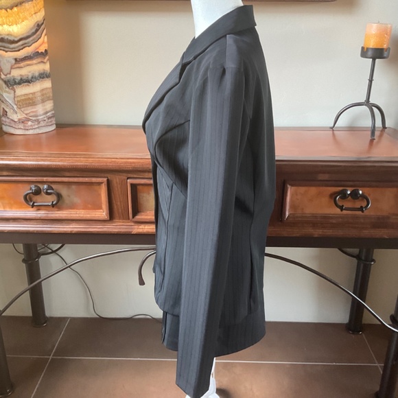 Ally B Skirt and Jacket Combo Suit. Black Pinstripe. Size 9 - Picture 4 of 14